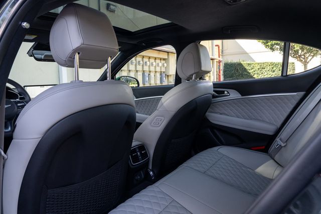 2023 Genesis G70 Sport Prestige - 22980506 - 19