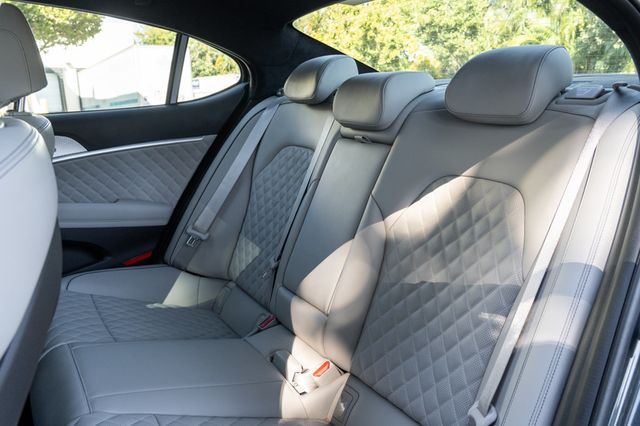 2023 Genesis G70 Sport Prestige - 22980506 - 21