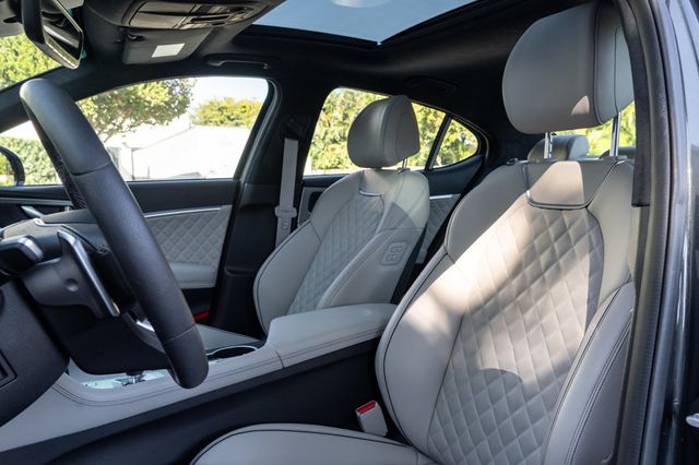 2023 Genesis G70 Sport Prestige - 22980506 - 36
