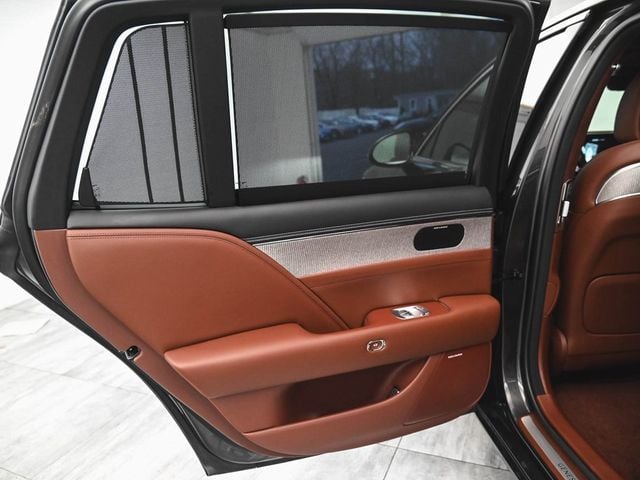 2023 Genesis G90 3.5T - 22978591 - 13