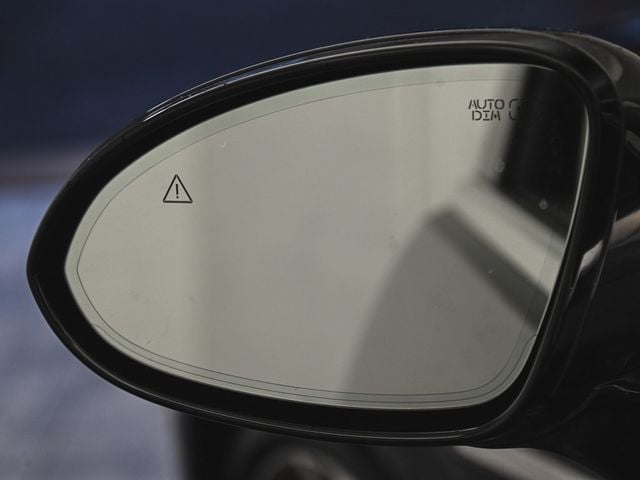 2023 Genesis G90 3.5T - 22978591 - 60