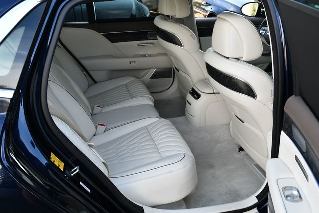 2023 Genesis G90 3.5T e-SC AWD Sedan W/Navigation and Bang & Olufsen Audio - 23079267 - 17