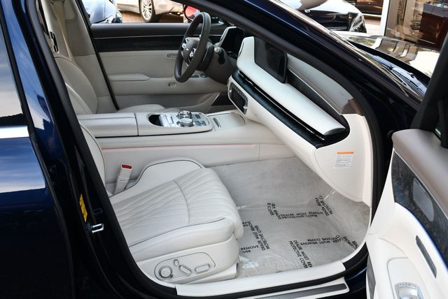 2023 Genesis G90 3.5T e-SC AWD Sedan W/Navigation and Bang & Olufsen Audio - 23079267 - 18