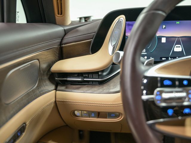 2023 Genesis G90 e-SC - 23077756 - 17