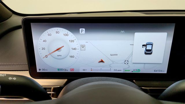 2023 Genesis GV60 Advanced AWD - 23082244 - 13