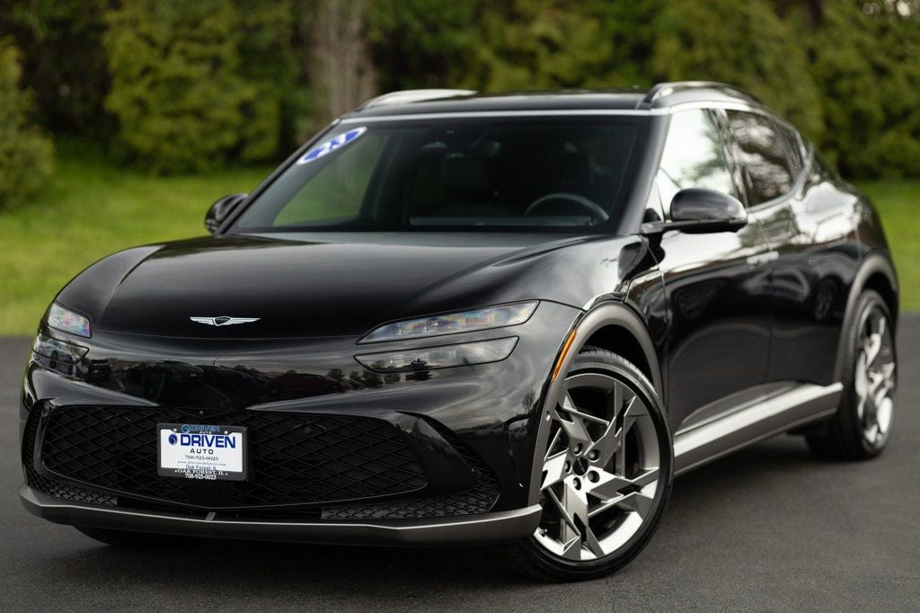 2023 Genesis GV60 Performance AWD photo 2