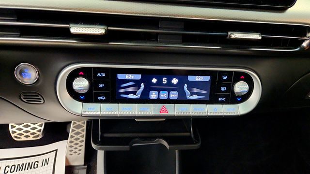2023 Genesis GV60 Performance AWD - 23068095 - 17