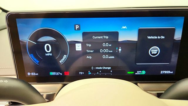2023 Genesis GV60 Performance AWD - 23089838 - 14