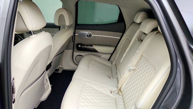 2023 Genesis GV60 Performance AWD - 23089838 - 21