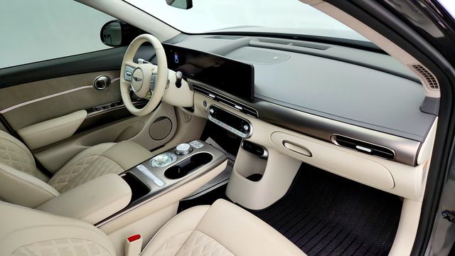 2023 Genesis GV60 Performance AWD - 23089838 - 25