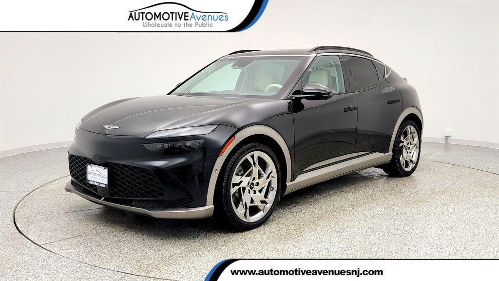 2023 Genesis GV60 Performance AWD (429 hp) - 22978795 | Video 1