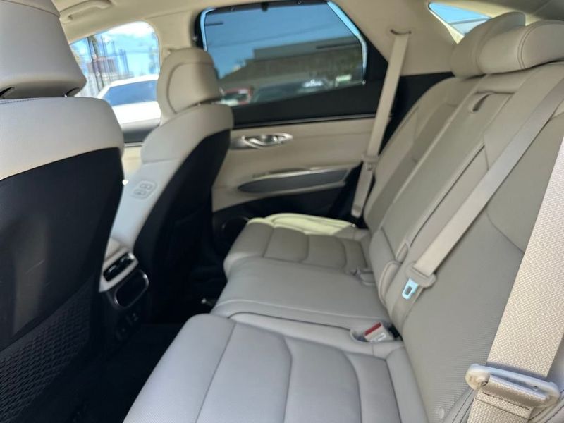 2023 Genesis GV70 2.5T AWD - 22908945 - 14