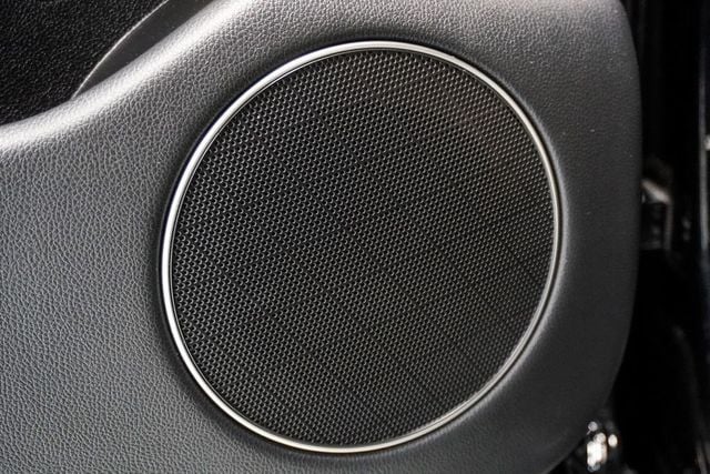 2023 Genesis GV70 2.5T AWD - 23007022 - 9