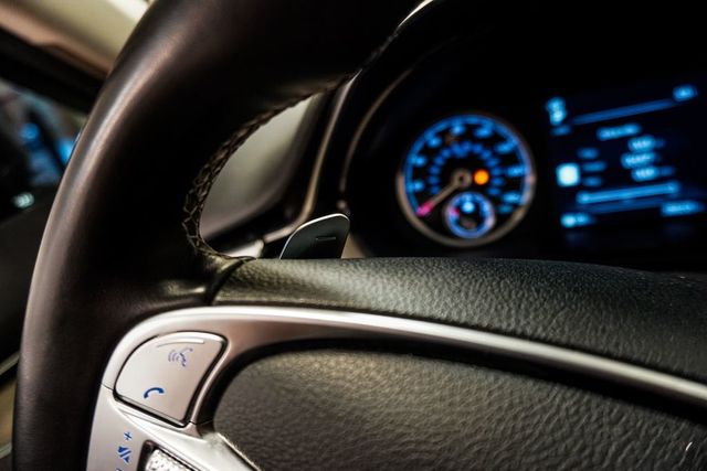 2023 Genesis GV70 2.5T AWD - 23007022 - 17