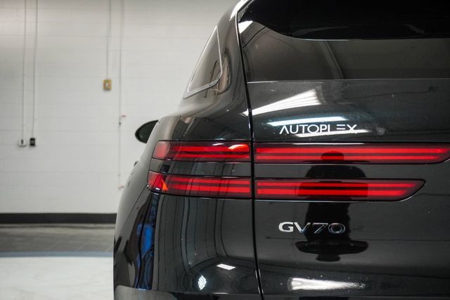 2023 Genesis GV70 2.5T AWD - 23007022 - 39