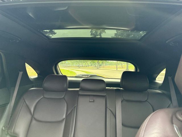 2023 Genesis GV70 2.5T AWD - 23018825 - 33