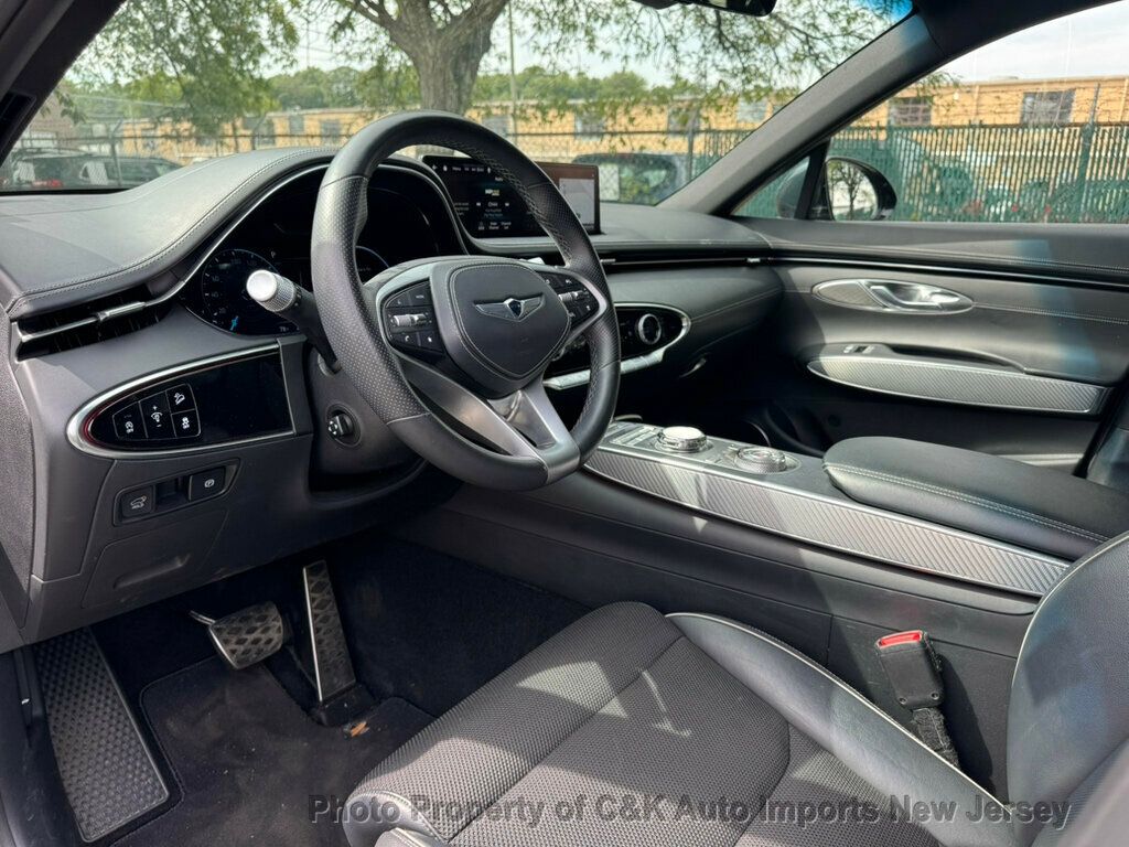 2023 Genesis GV70 2.5T Select Advanced Sport Prestige photo 12