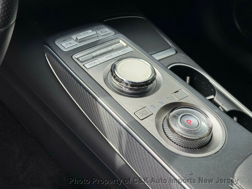 2023 Genesis GV70 2.5T Select Advanced Sport Prestige photo 18