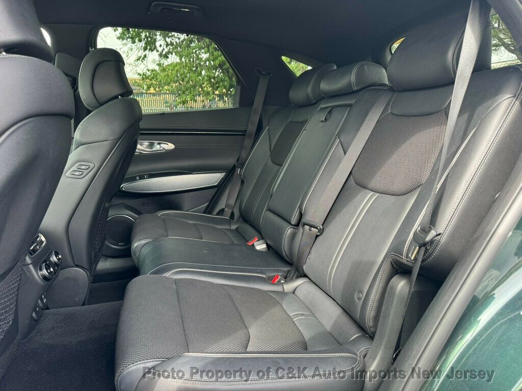2023 Genesis GV70 2.5T Select Advanced Sport Prestige photo 22