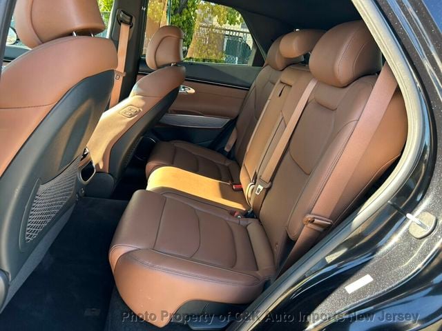 2023 Genesis GV70 ADVANCE PKG! NAVI SYS! BACK-UP CAMERA! PANO ROOF! BLIND SIDE SYS - 23099008 - 34