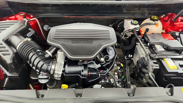 2023 GMC Acadia AWD 4dr AT4 w/ Sunroof + Technology & Preferred Packages - 22992803 - 28