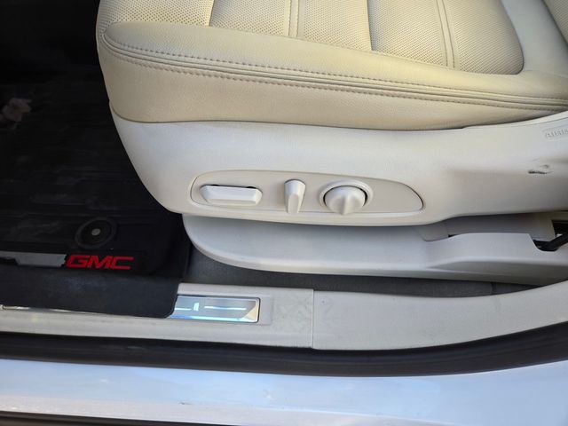 2023 GMC Acadia AWD 4dr Denali - 23027334 - 13