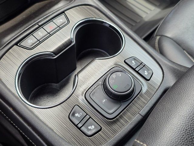 2023 GMC Acadia AWD 4dr SLT - 22886907 - 38