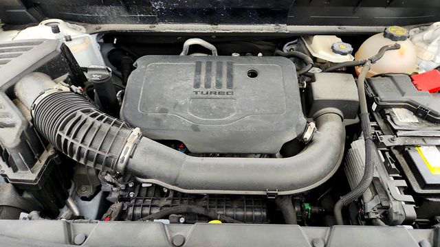 2023 GMC Acadia FWD 4dr SLE w/ Driver Convenience Pkg & Bose Audio - 23037742 - 26