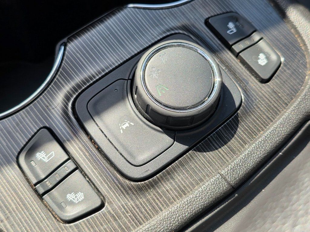 2023 GMC Acadia FWD 4dr SLT - 22965066 - 35