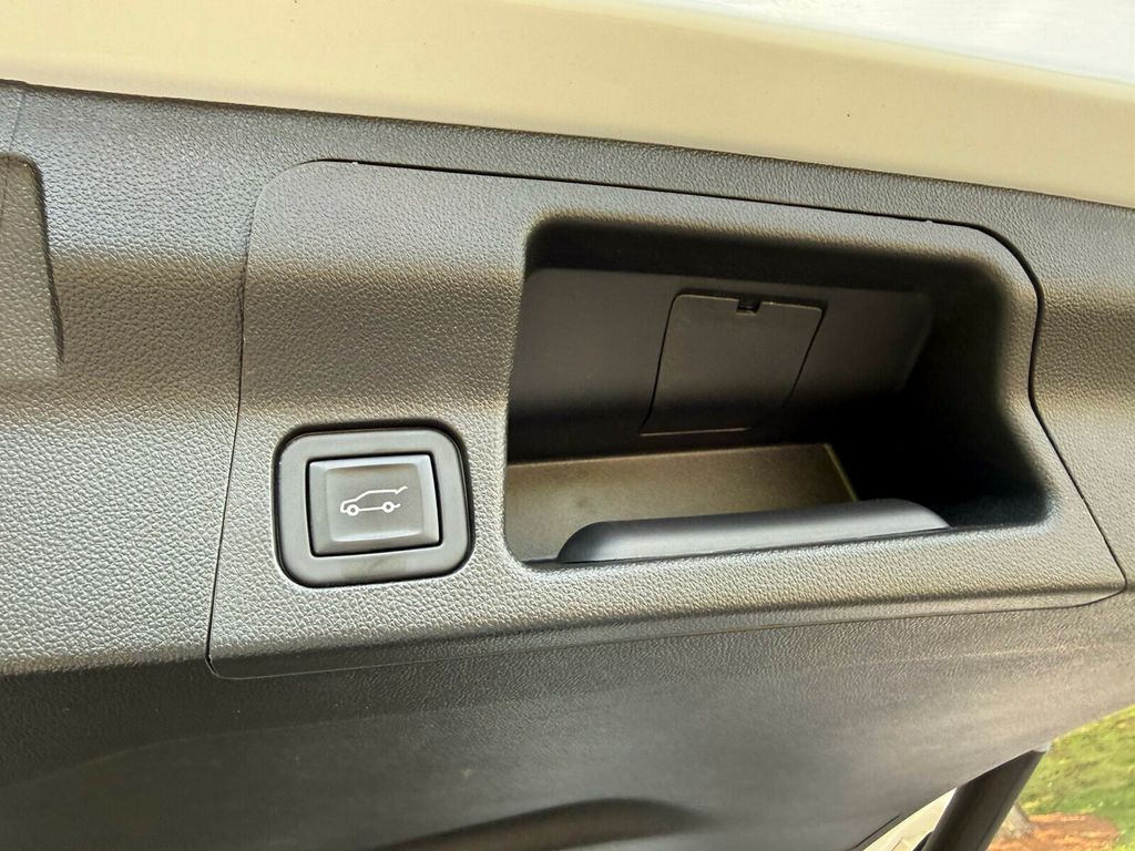 2023 GMC Acadia Local Trade/SLE Pkg/Driver Convenience Pkg/Remote Start/NAV - 23054123 - 33