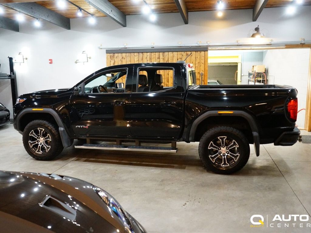 2023 GMC Canyon 4WD Crew Cab AT4 - 22767202 - 5