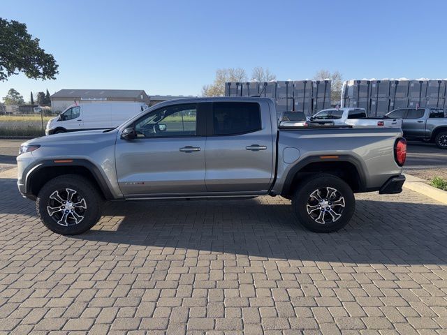 2023 GMC Canyon 4WD Crew Cab AT4 - 22999554 - 4