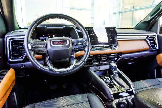 2023 GMC Canyon 4WD Crew Cab AT4 - 23012541 - 14