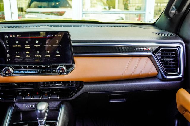 2023 GMC Canyon 4WD Crew Cab AT4 - 23012541 - 16