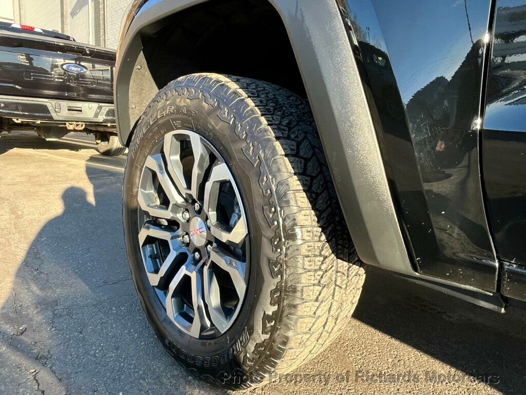 2023 GMC Canyon 4WD Crew Cab AT4 - 22976146 - 11