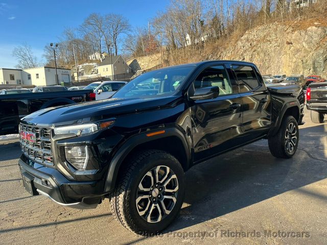 2023 GMC Canyon 4WD Crew Cab AT4 - 22976146 - 3