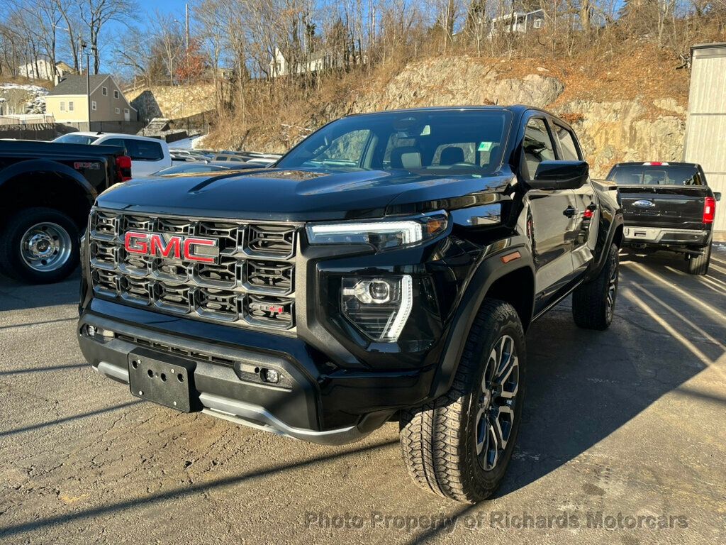 2023 GMC Canyon 4WD Crew Cab AT4 - 22976146 - 4