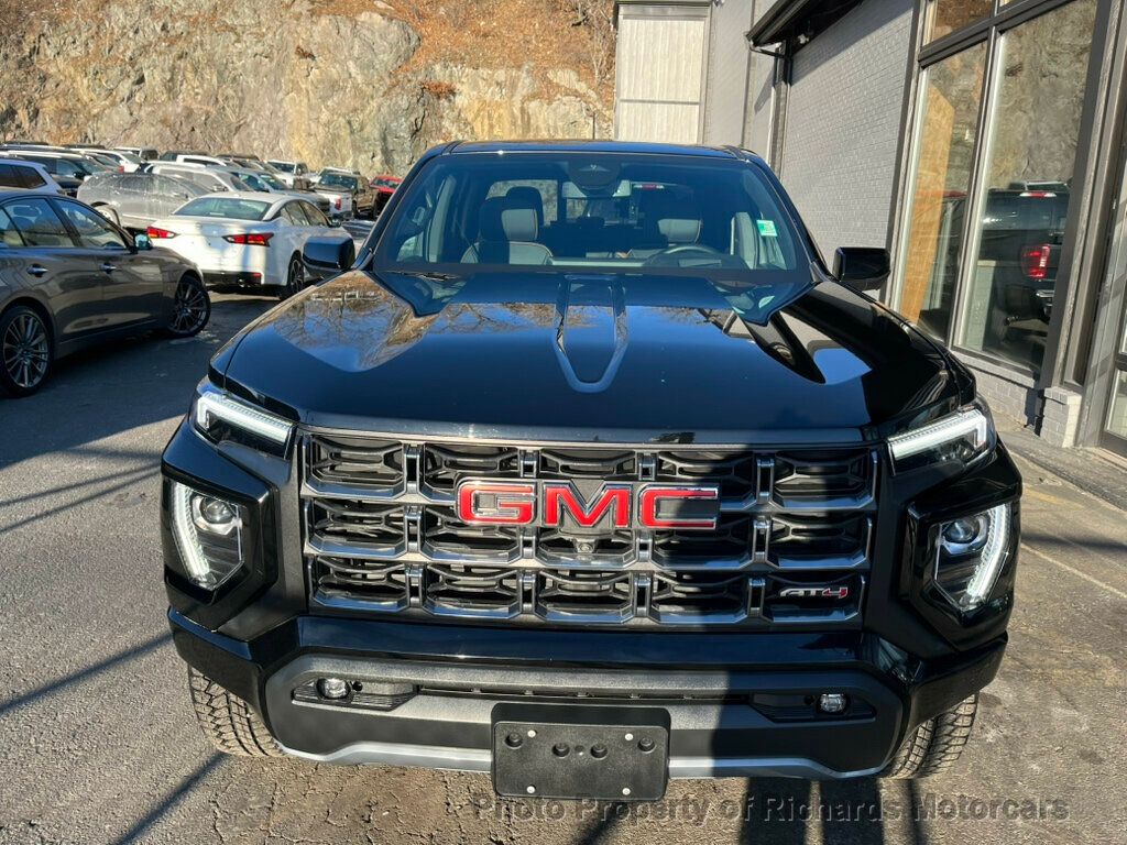 2023 GMC Canyon 4WD Crew Cab AT4 - 22976146 - 6