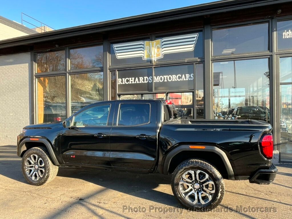 2023 GMC Canyon 4WD Crew Cab AT4 - 22976146 - 8