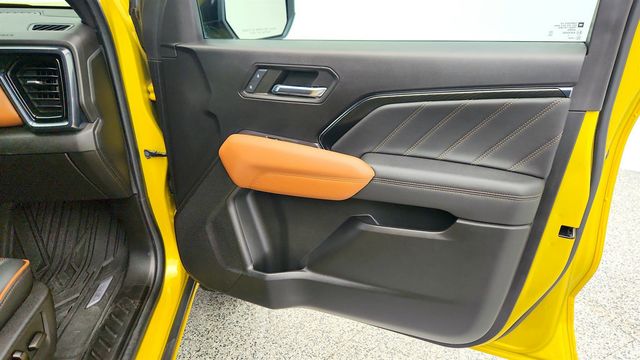 2023 GMC Canyon 4WD Crew Cab AT4 - 22990330 - 24