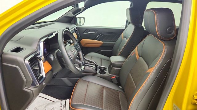 2023 GMC Canyon 4WD Crew Cab AT4 w/ Premium Package & ProGrade Trailering System - 22990330 - 18