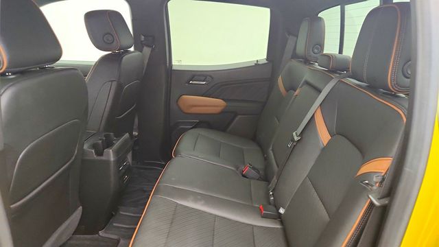 2023 GMC Canyon 4WD Crew Cab AT4 w/ Premium Package & ProGrade Trailering System - 22990330 - 19