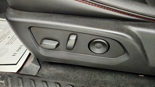 2023 GMC Canyon 4WD Crew Cab AT4X - 23089462 - 10