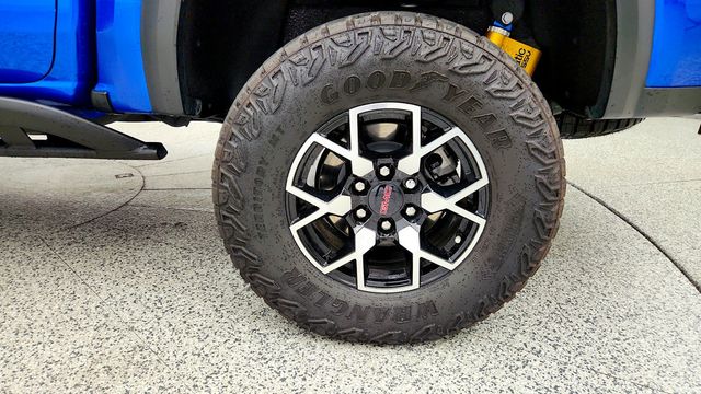 2023 GMC Canyon 4WD Crew Cab AT4X - 23089462 - 8