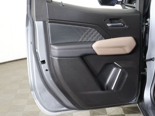 2023 GMC Canyon 4WD Crew Cab Denali - 23009974 - 28