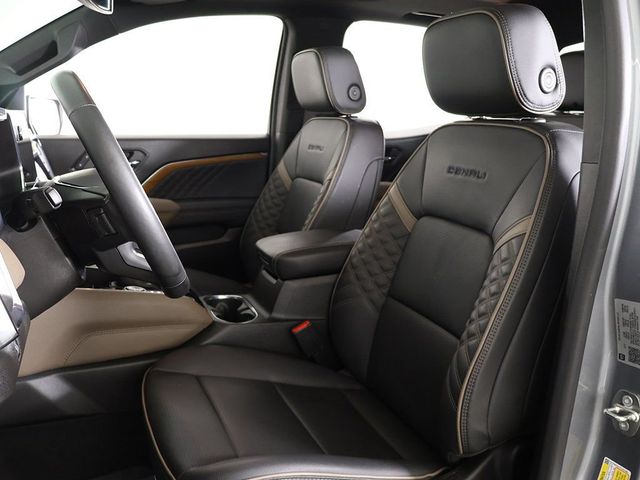 2023 GMC Canyon 4WD Crew Cab Denali - 23009974 - 31