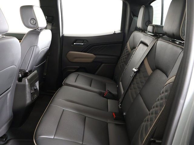 2023 GMC Canyon 4WD Crew Cab Denali - 23009974 - 38
