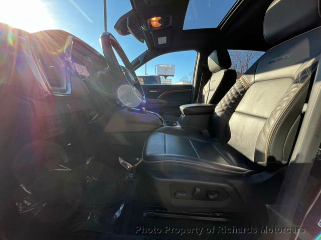 2023 GMC Canyon 4WD Crew Cab Denali - 22959763 - 14