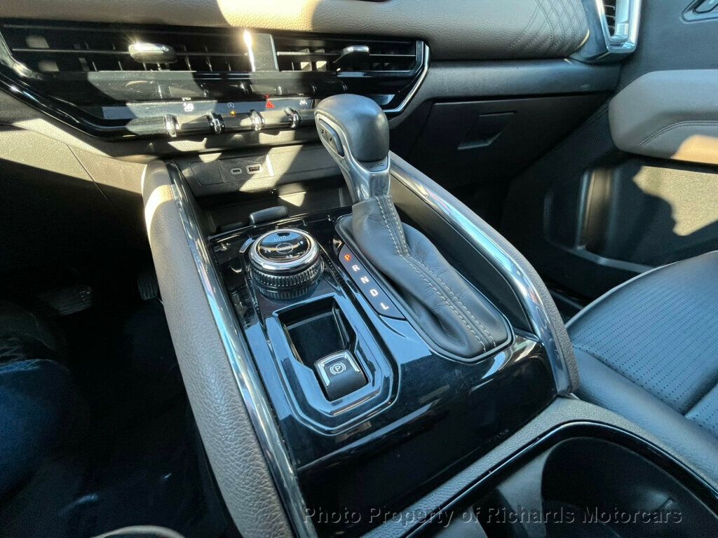 2023 GMC Canyon 4WD Crew Cab Denali - 22959763 - 29