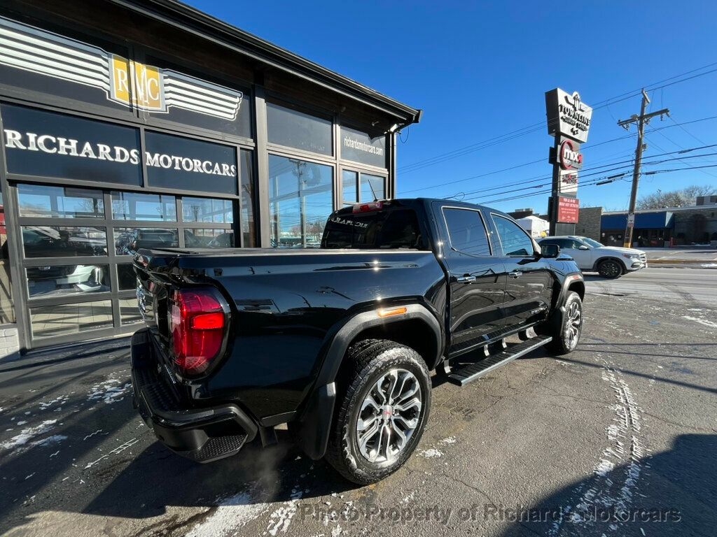 2023 GMC Canyon 4WD Crew Cab Denali - 22959763 - 3